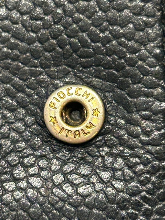 CHANEL Caviar Pebbled Leather Key and Card Holder - Picture 8 of 10